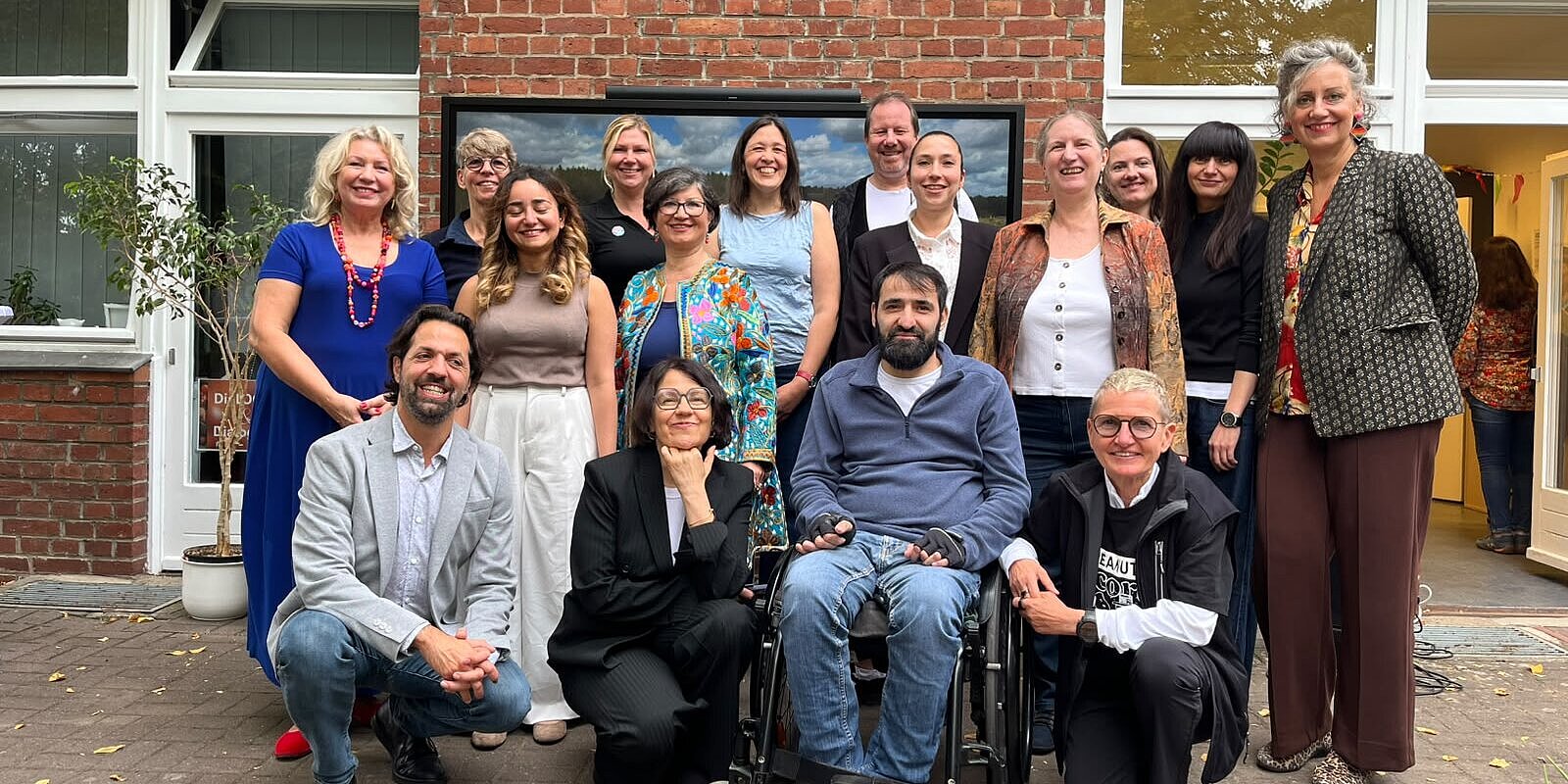 Gruppenfoto bei der Jubiläumsfeier im Oktober 2026