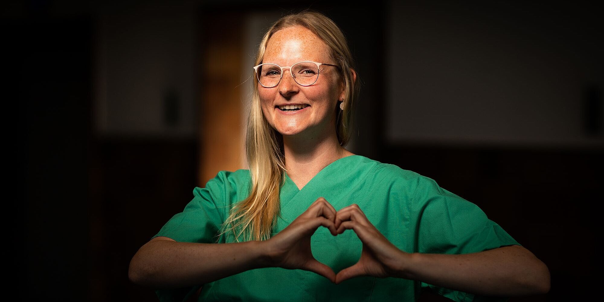 Sandra, Gesundheits- und Krankenpflegerin im OP, seit 2019 im Evangelischen Krankenhaus Hubertus