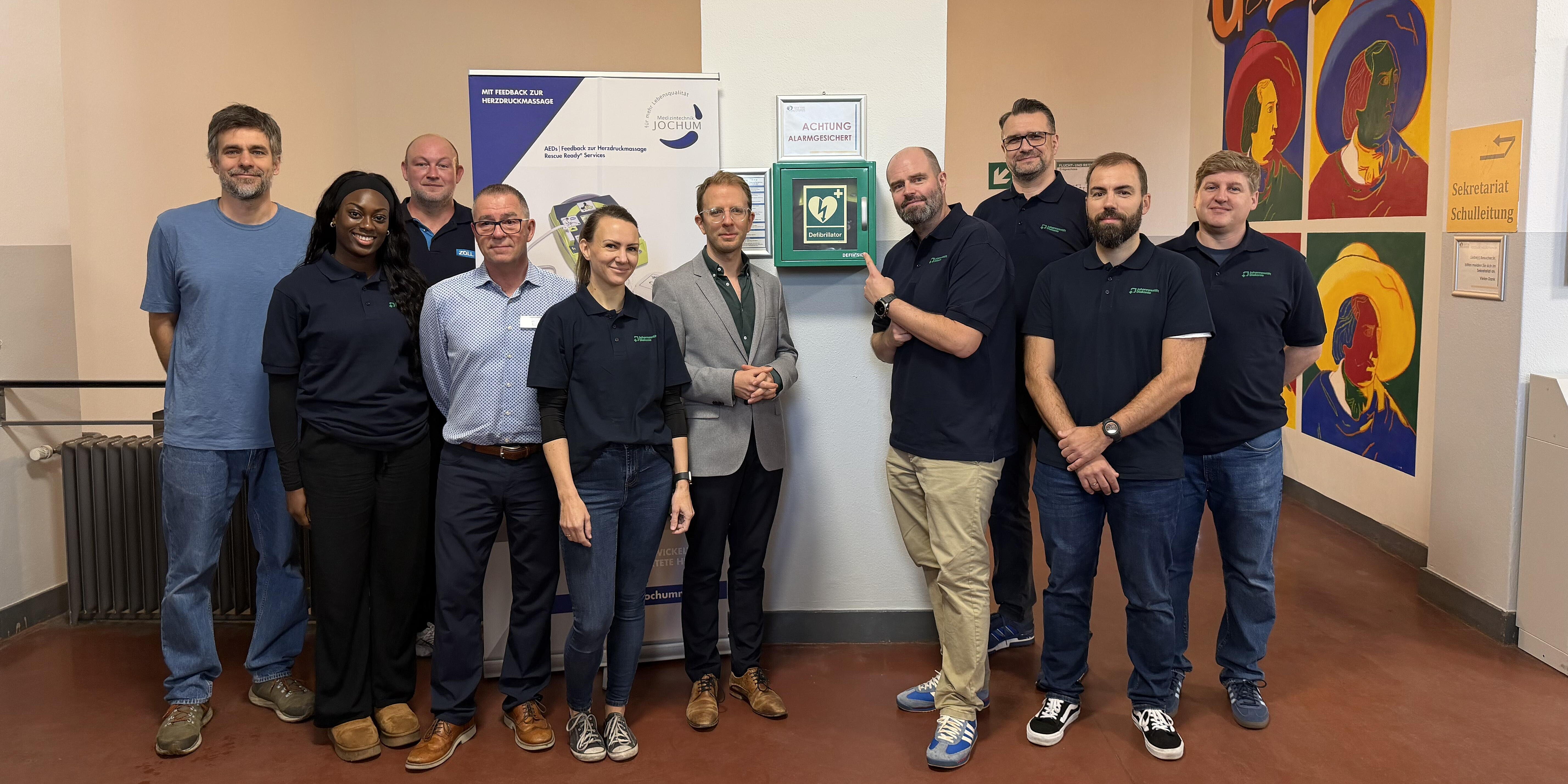 Teamfoto zum Welttag für Wiederbelebung im Martin Luther Krankenhaus 2026