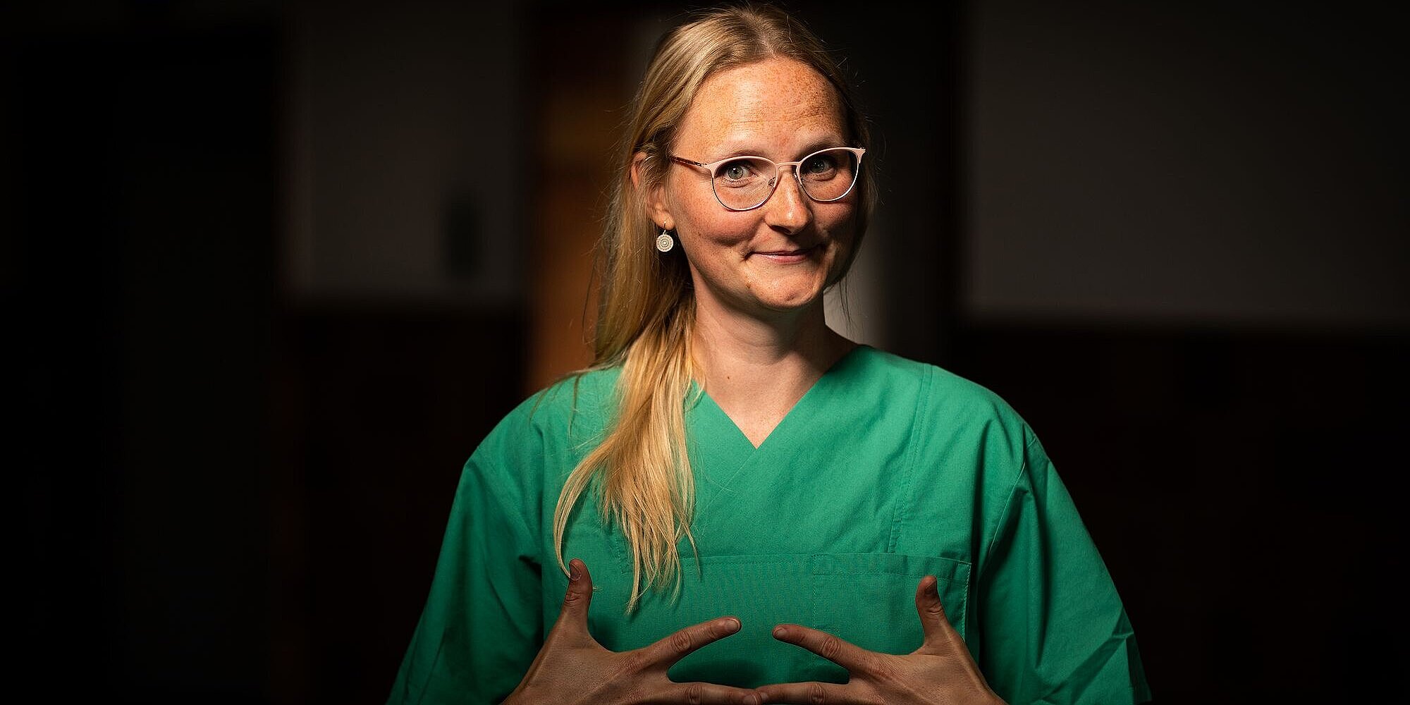 Sandra, Gesundheits- und Krankenpflegerin im OP, seit 2019 im Evangelischen Krankenhaus Hubertus