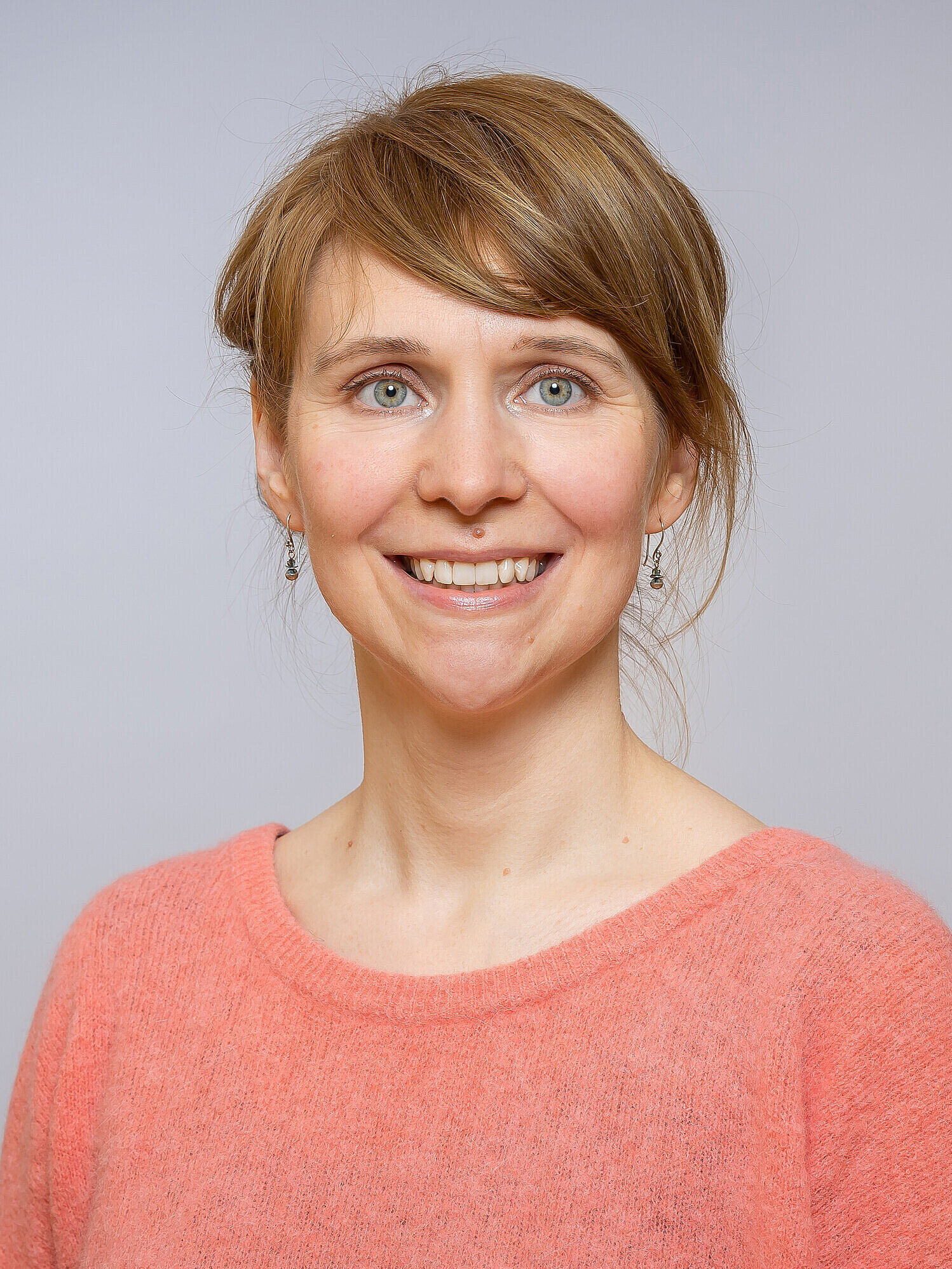 Portrait Rebekka Kouyoumdjian