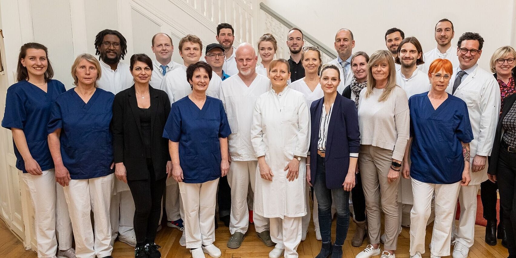 Teamfoto der Klinik für Orthopädie und Unfallchirurgie