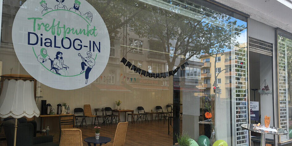 Schaufenster Treffpunkt DiaLOG-IN