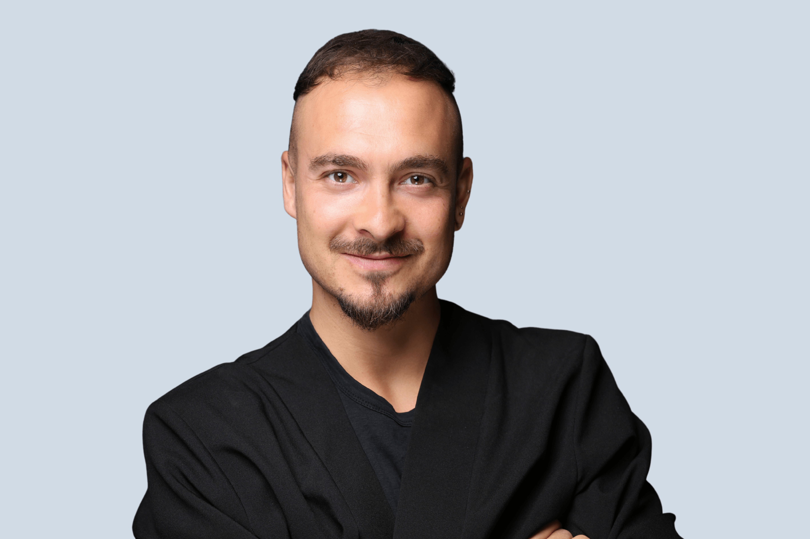 Über den Moderator Maxime Miossec Maxime Miossec, Podcast Host von „Warum nicht?! Karriere mal anders“