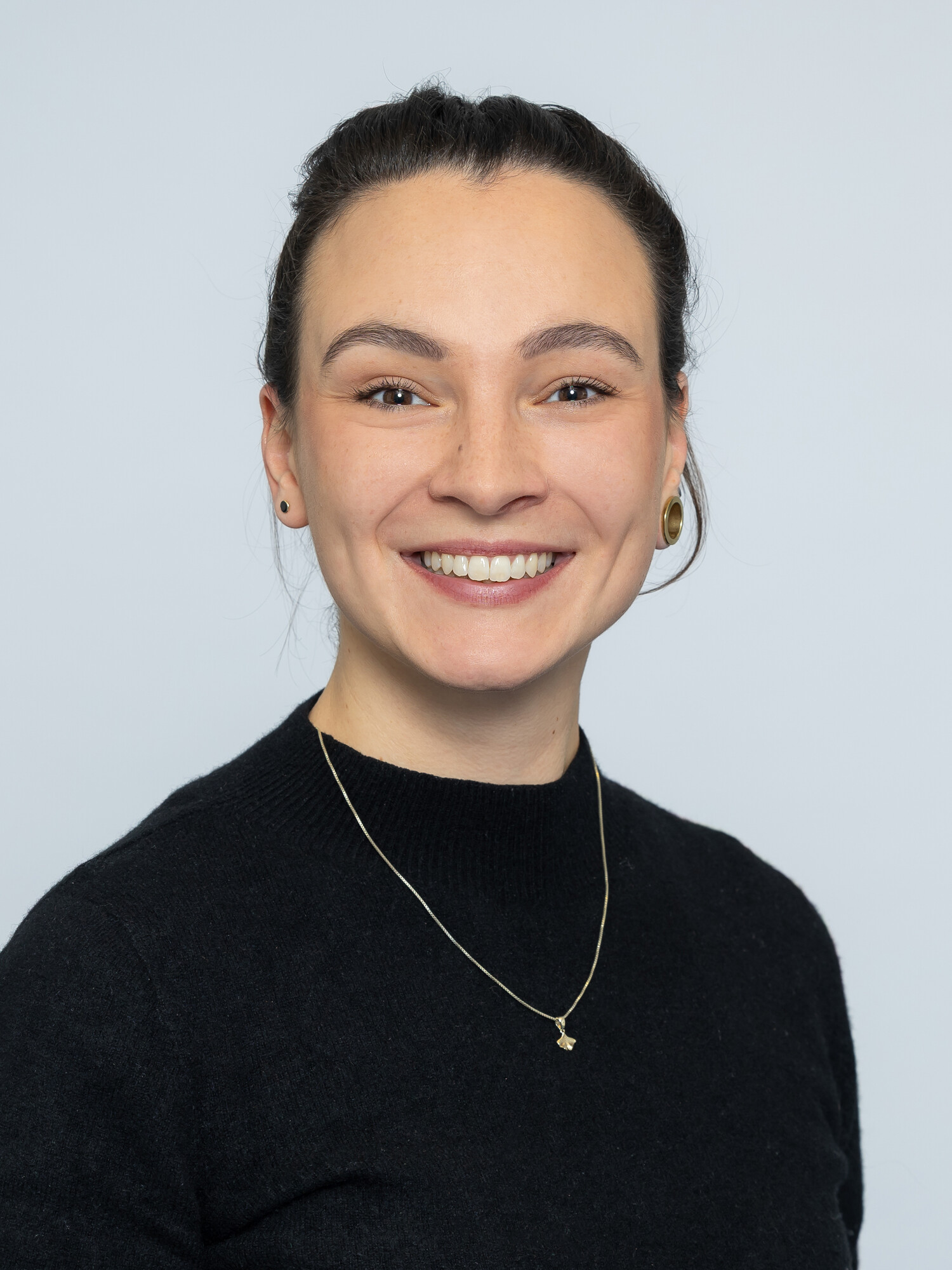 Porträt Laura Glorius – Lehrerin Gesundheitsfachschule Berlin