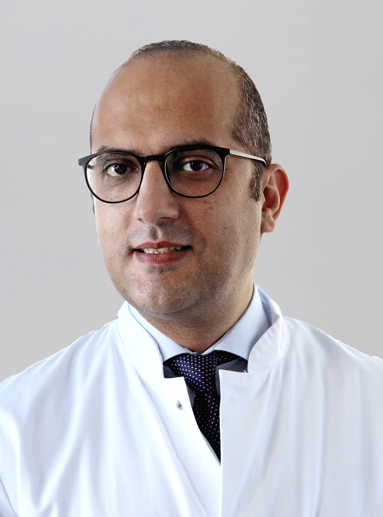 Kareem El Sherbiny, MD, FEBVS Porträtfoto Kareem El Sherbiny, MD, FEBVS