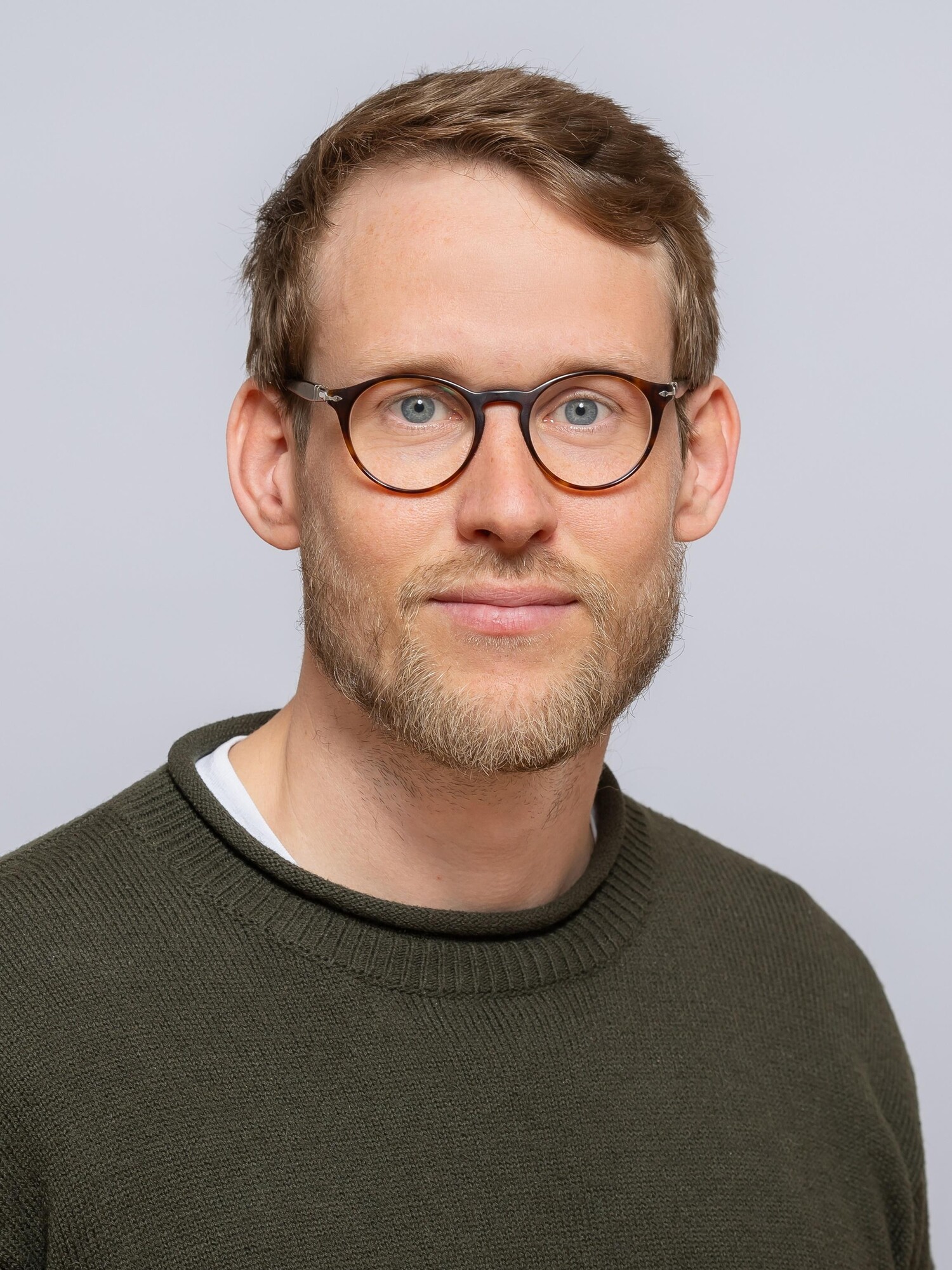 Porträt Lucas Holzhüter